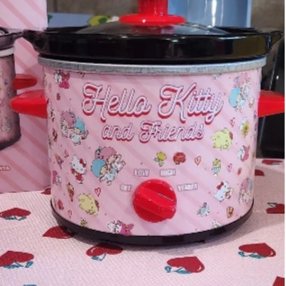 Hello Kitty Pink Slow Cooker. NIB